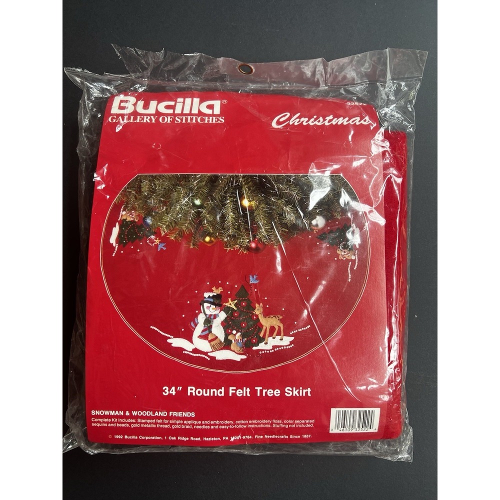 1992 Bucilla jeweled Felt Tree Skirt #32522 Snowman & Woodland Friends SEALED